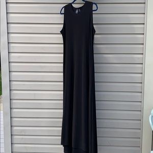 Norma Kamali NWT long flowy dress size L